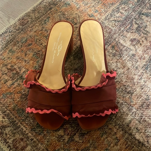 ✨Pink Sandals✨ - Picture 1 of 4